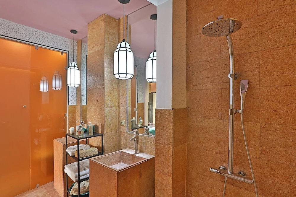 1 Bedroom Deluxe Suite