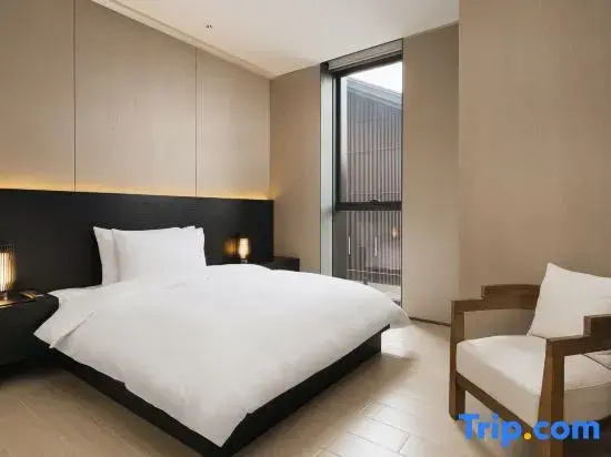 Premier Apartment