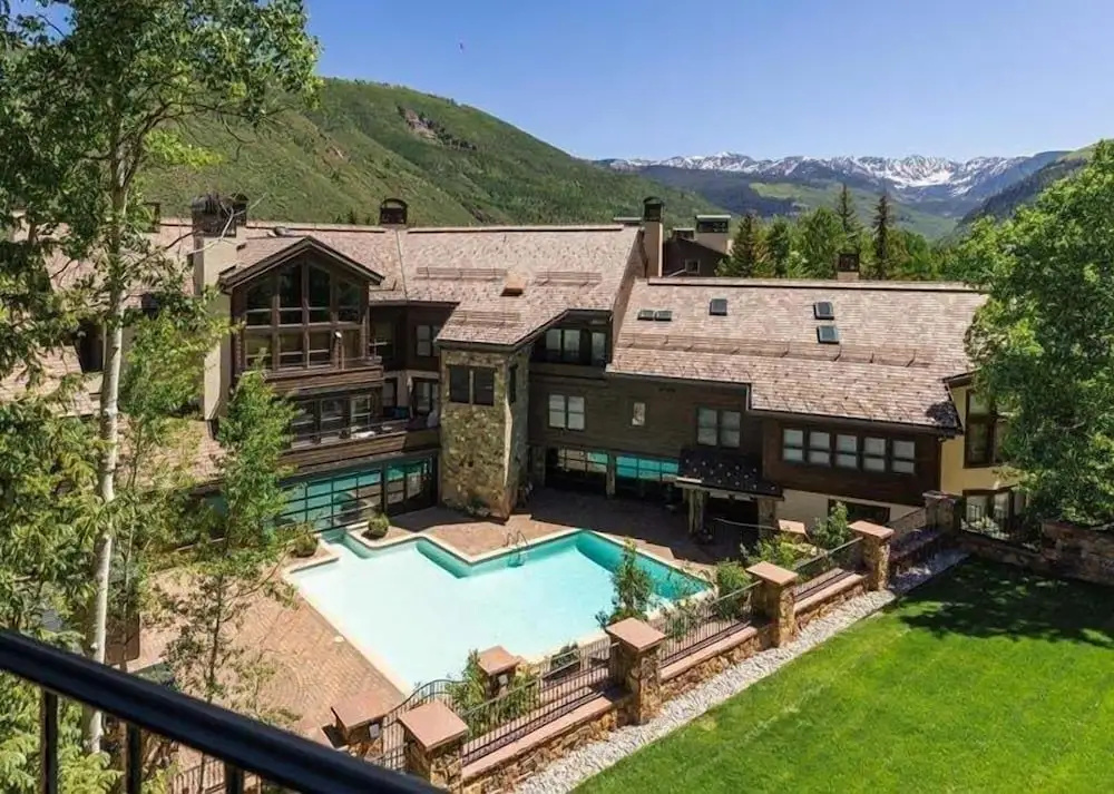 Northwoods Aspen Ski-In Ski-Out Access to Vail Mountain by RedAwning