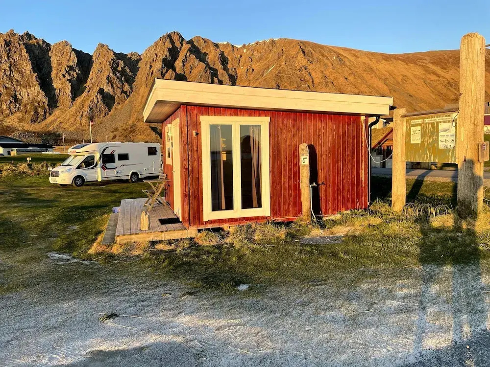 Midnattsol rom og hytter - фото 18