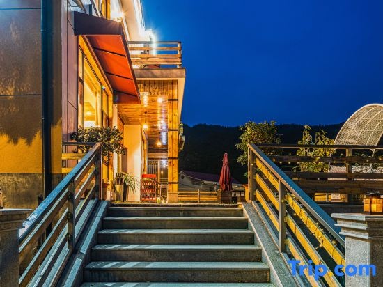 Mantu Anji's Secret Mountain Luxury House in Huzhou