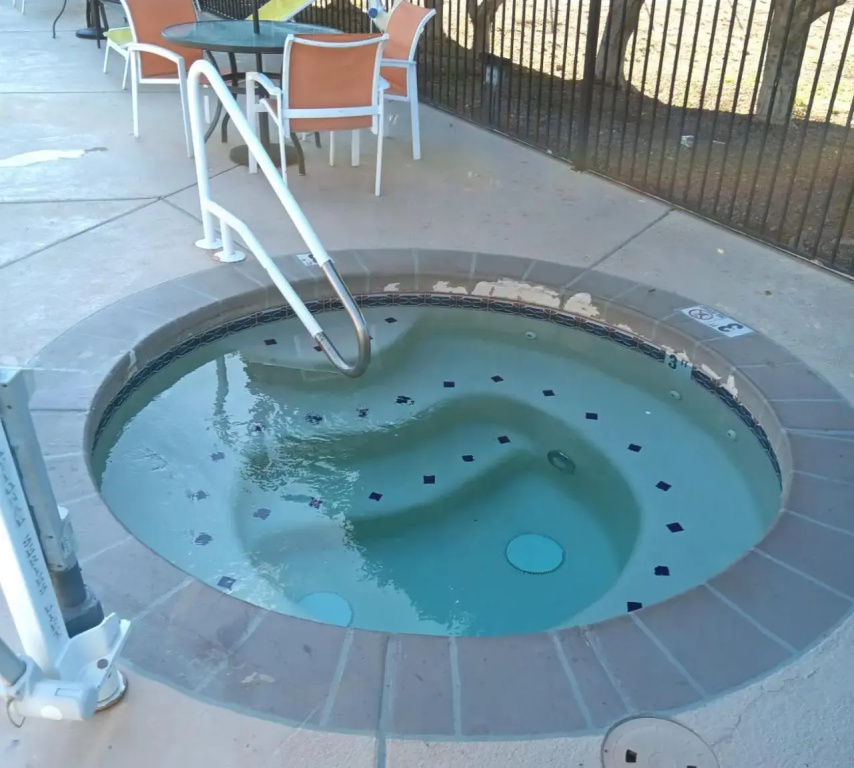 Superstition Inn and Suites