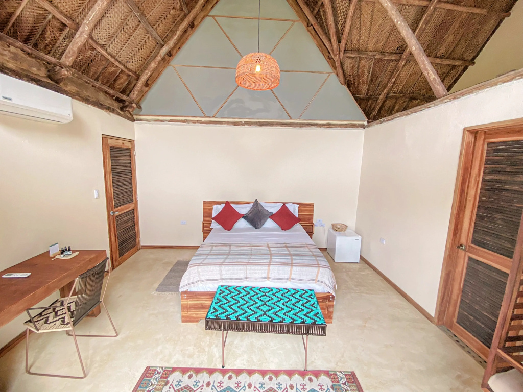 Deluxe Double room with balcony (full double bed)