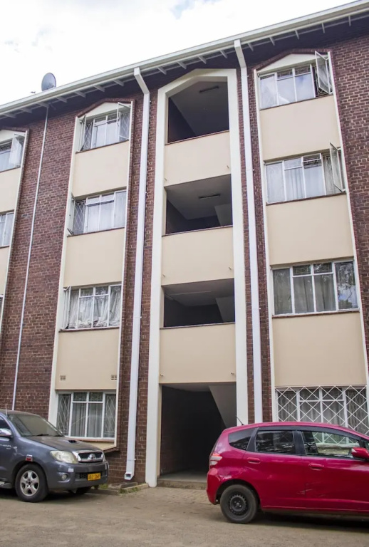 Centrally Located 1 Bedroom Apartment - 2361