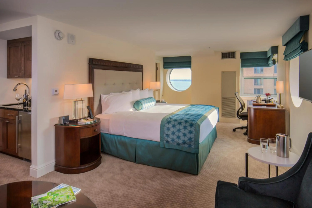 The Edgewater — 4