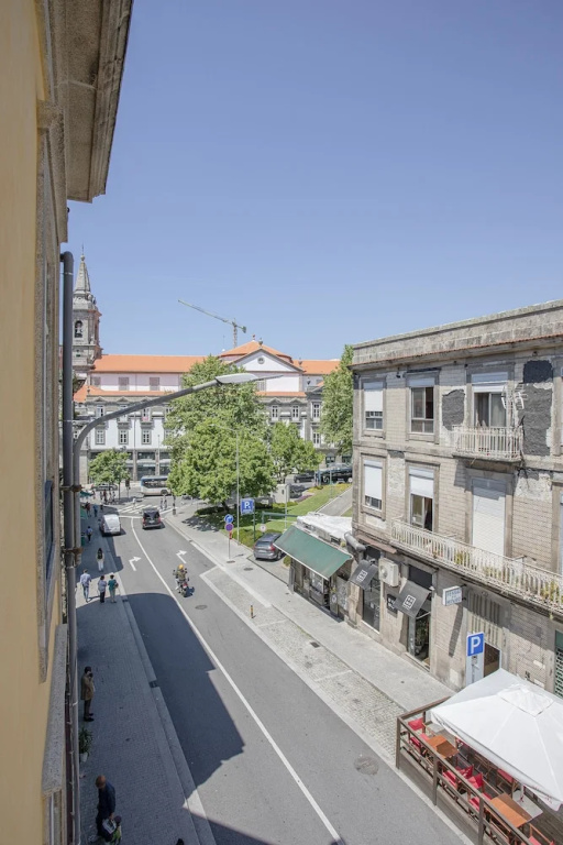 Liiiving - Aliados Stone Apartment