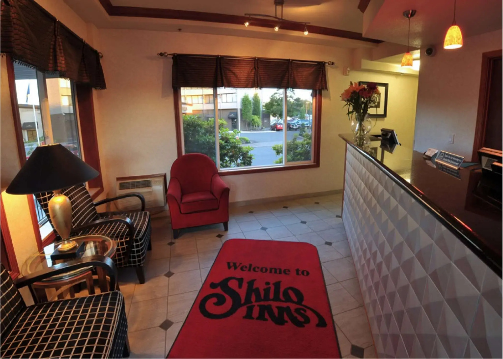 Lobby & Reception