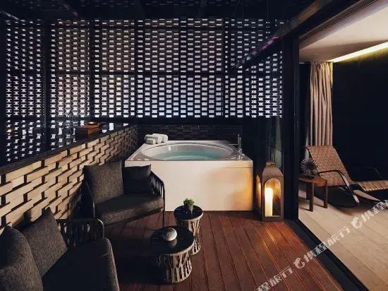 Penthouse Suite