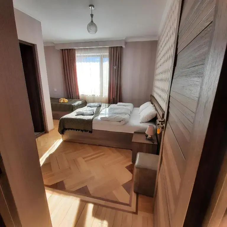 Economy room
