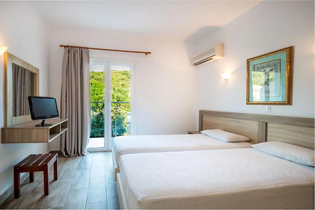 Apartment with sea view