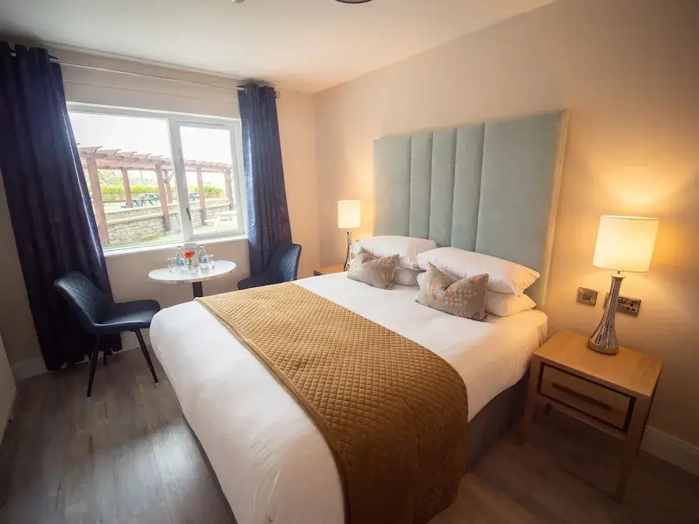 Standard Double room with garden view (full double bed)