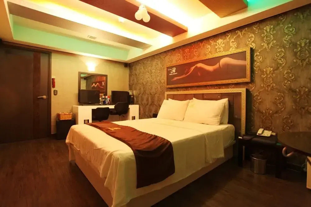 Hotel photo 2