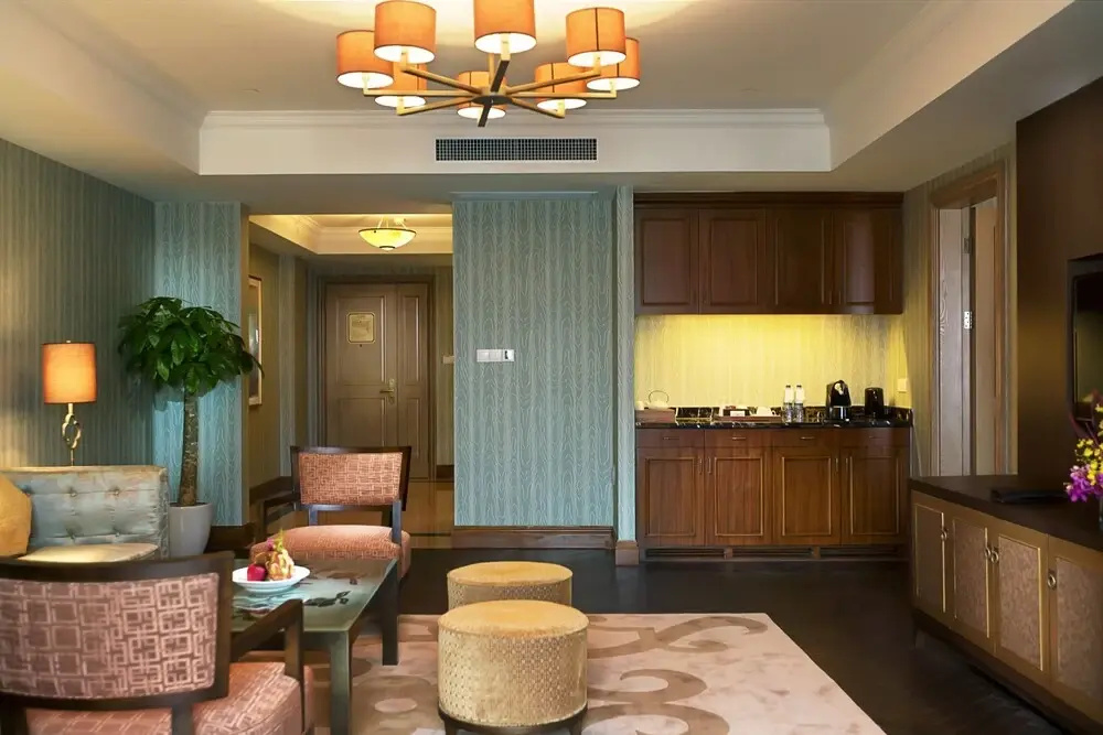 Lobby & Reception