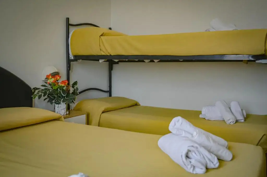 Economy Quadruple room