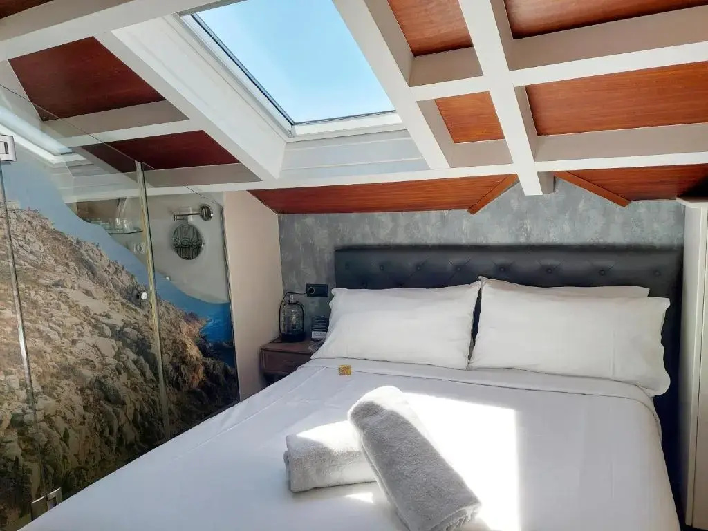 Economy room