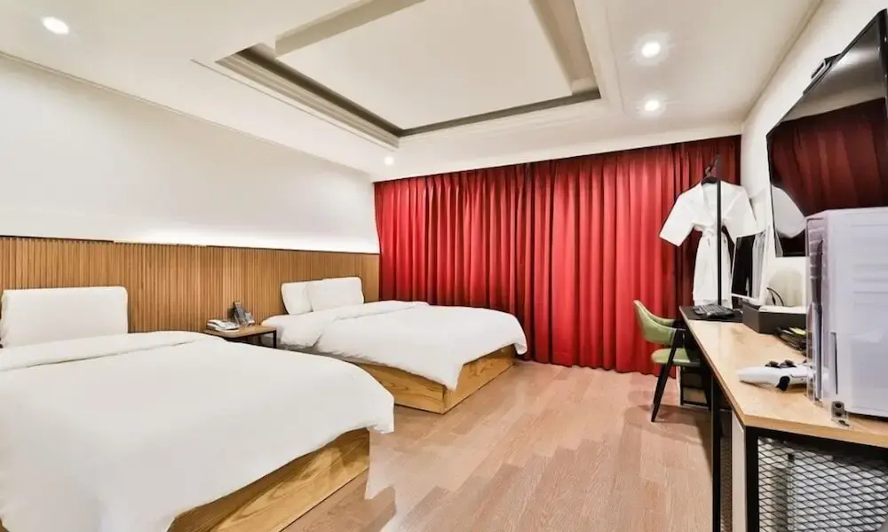 Superior Double room (twin beds)
