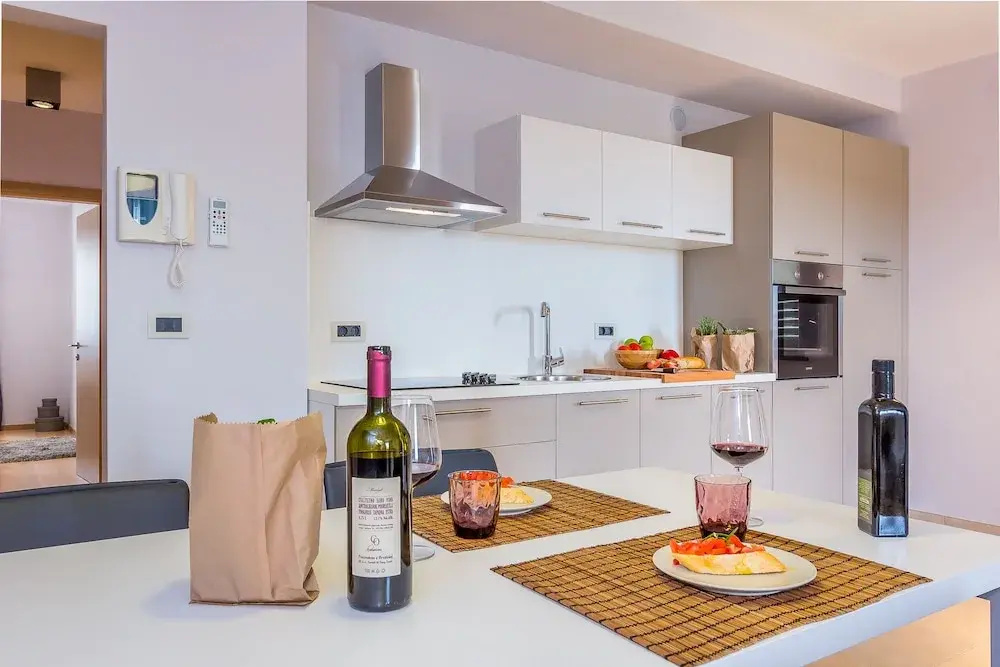 2 Bedrooms Apartment with balcony