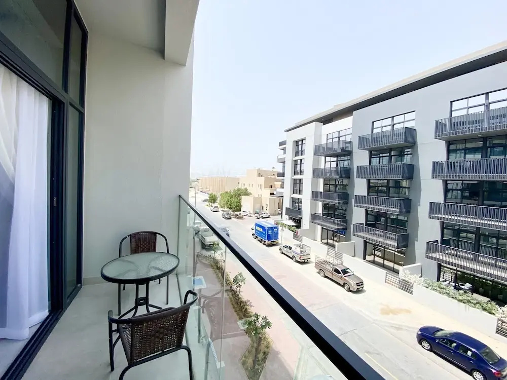 Marco Polo - Trendy Studio at the Heart of JVC with Health Club