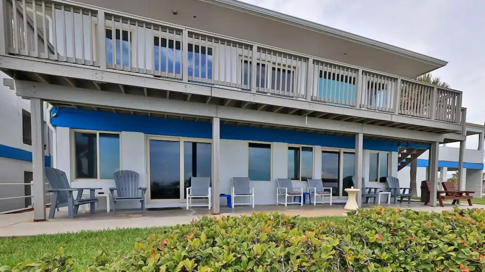 Driftwood Resort