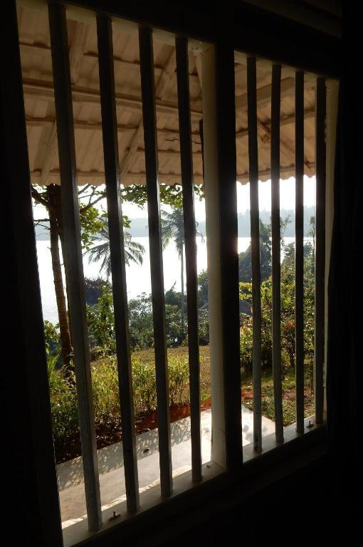 Kadolana Eco Village