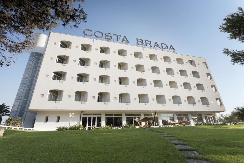 Grand Hotel Costa Brada image