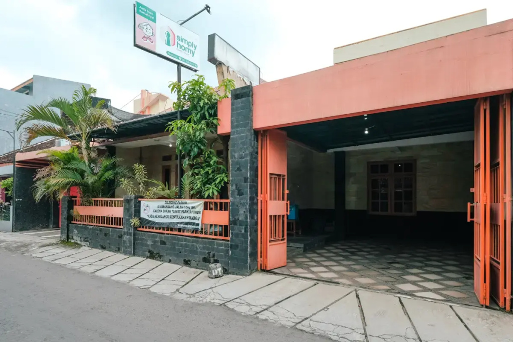 Homestay Jogja Dekat Gembira Loka by Simply Homy