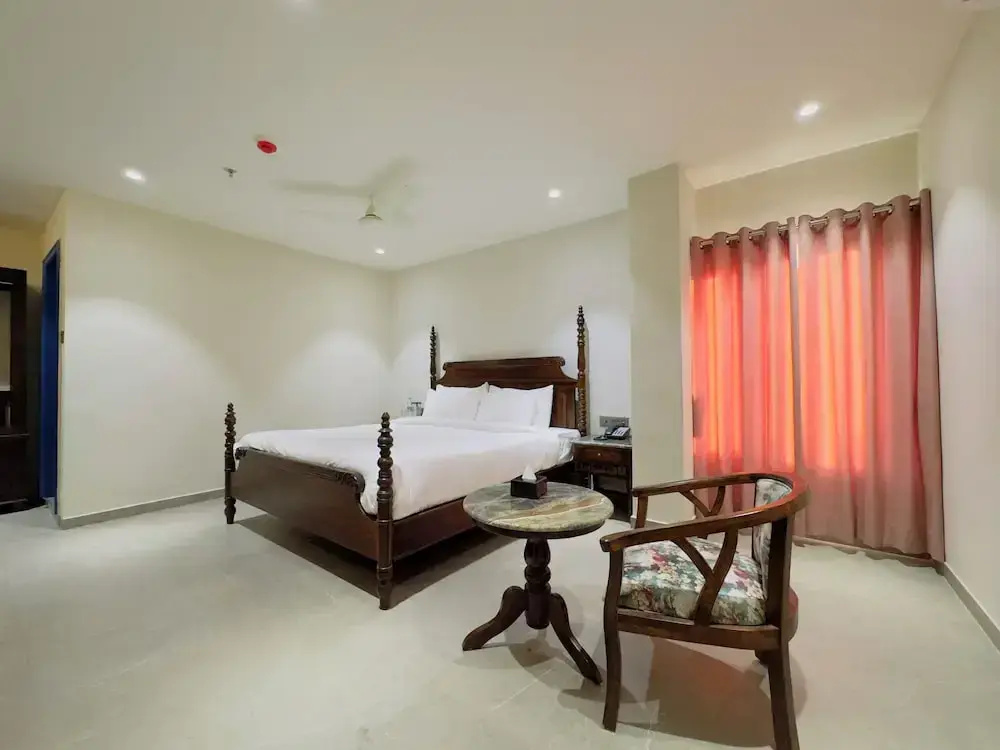 Hotel photo 12