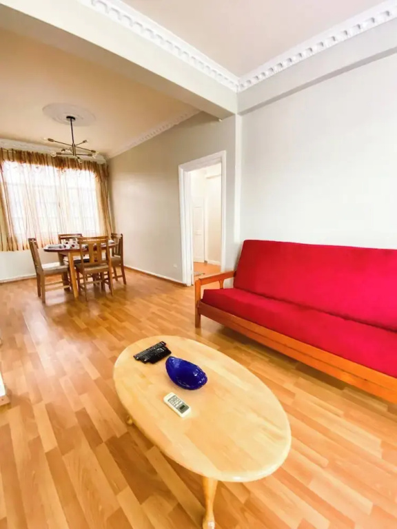Stylish 1-bed Opposite Queens Park Savannah