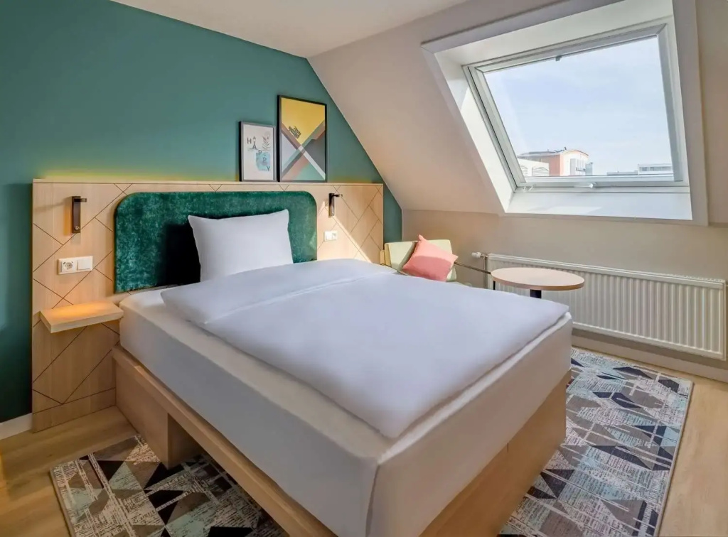 Standard Double room (full double bed)