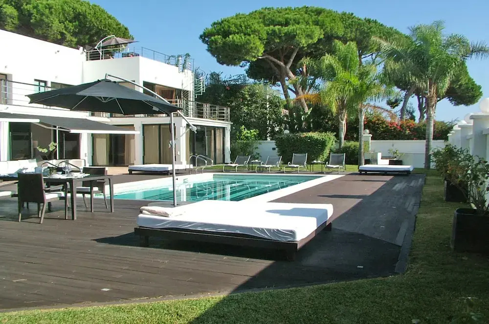 7 bedroom modern beachfront Villa, in Artola, Marbella, close Puerto Cabopino