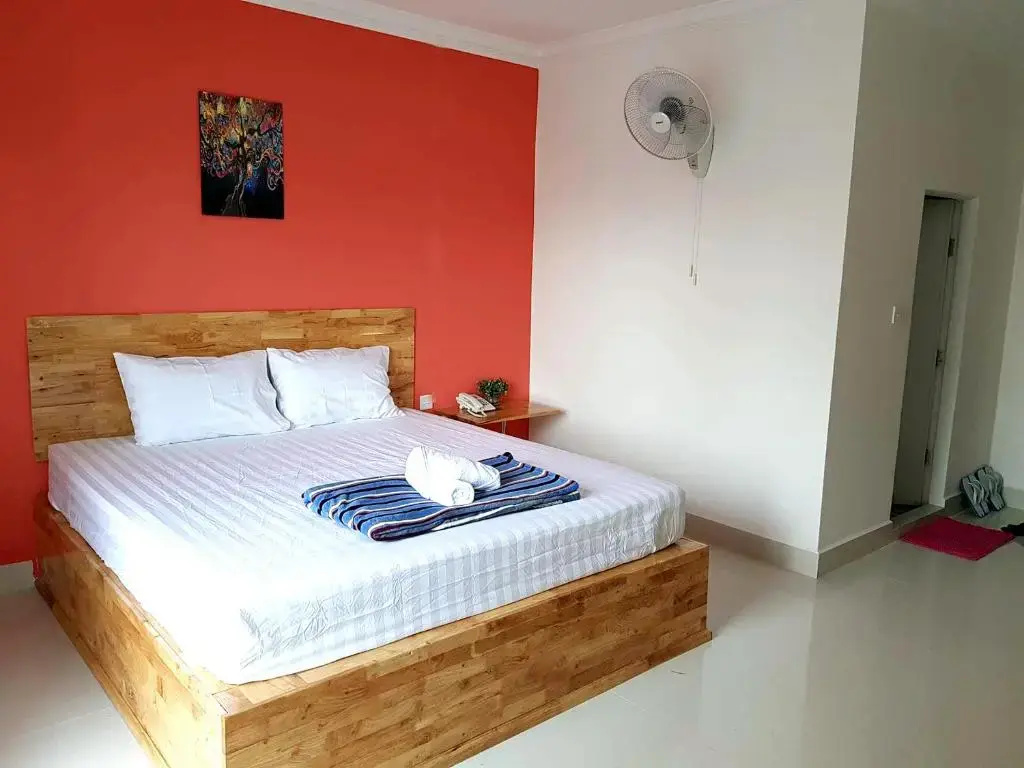 Standard Double room (full double bed)