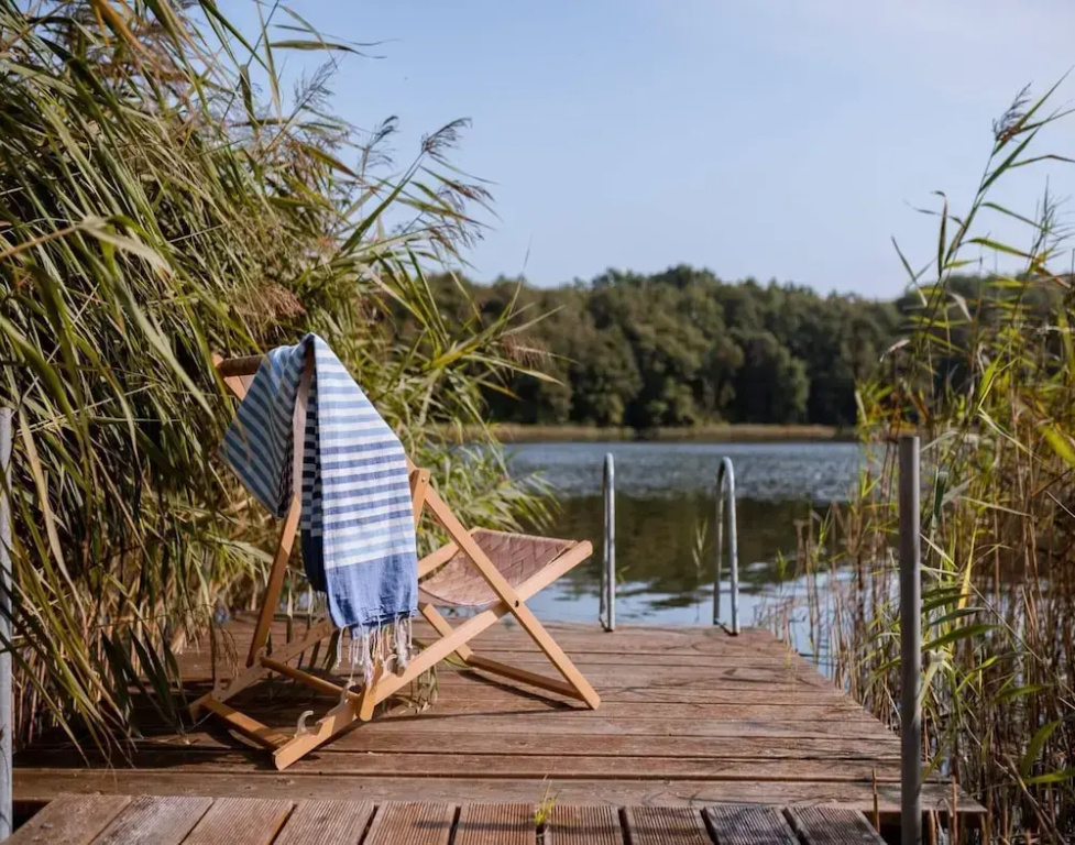 Wooden Home by Lake Klepnicko With Pier
