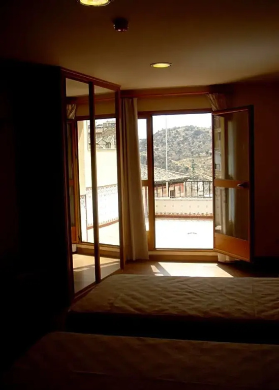 Superior Double room with city view (twin beds)