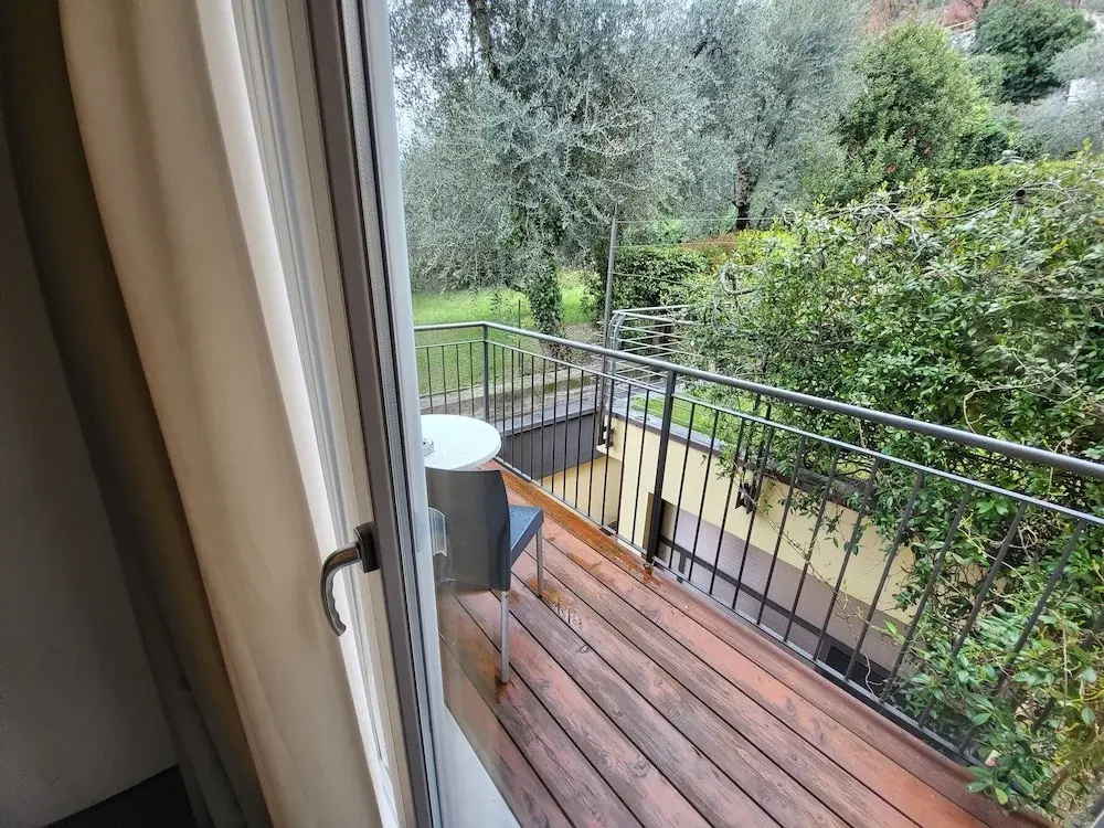 Balcony & Terrace
