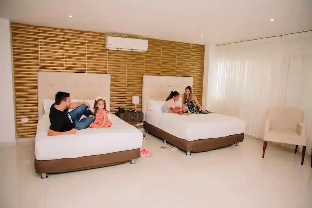 Standard Double Family room (twin beds)