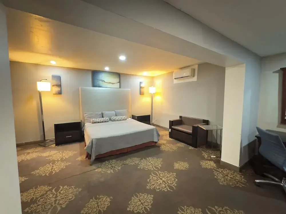 Hotel photo 8