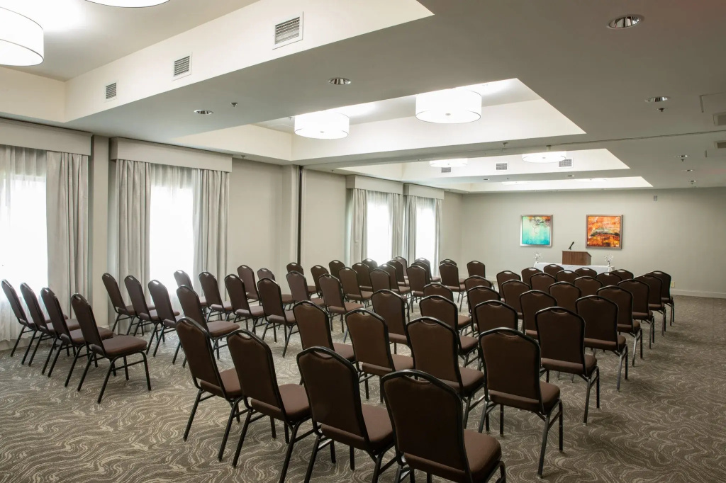 Holiday Inn Hotel & Suites Raleigh / Cary by IHG - Général