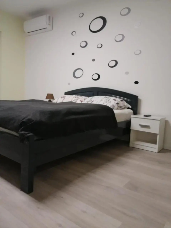 4 Barat Apartman - фото 4