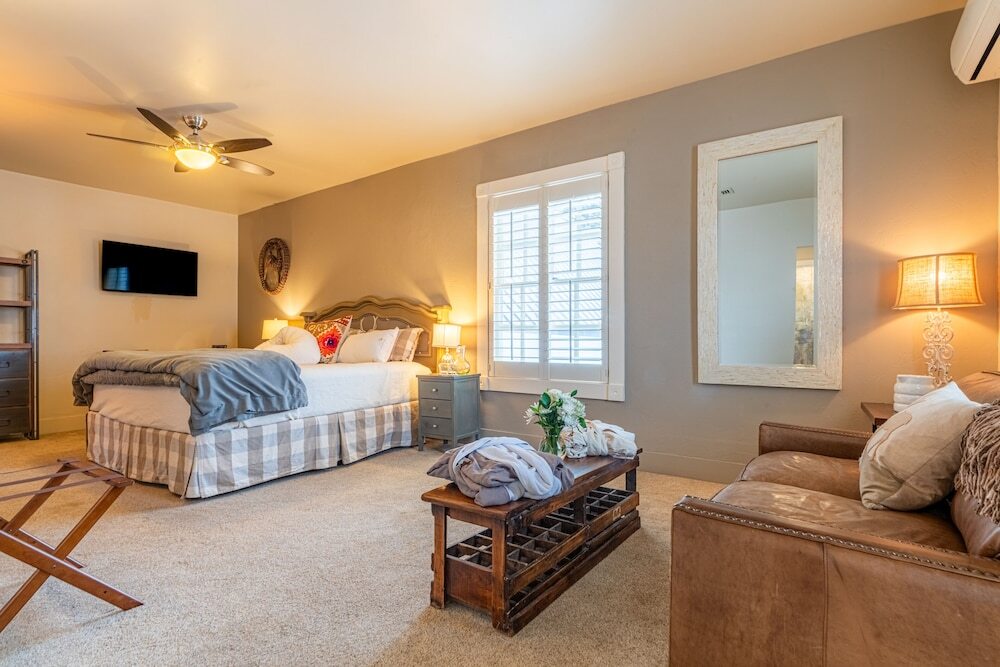 Antlers on the Creek Bed & Breakfast — фото 3