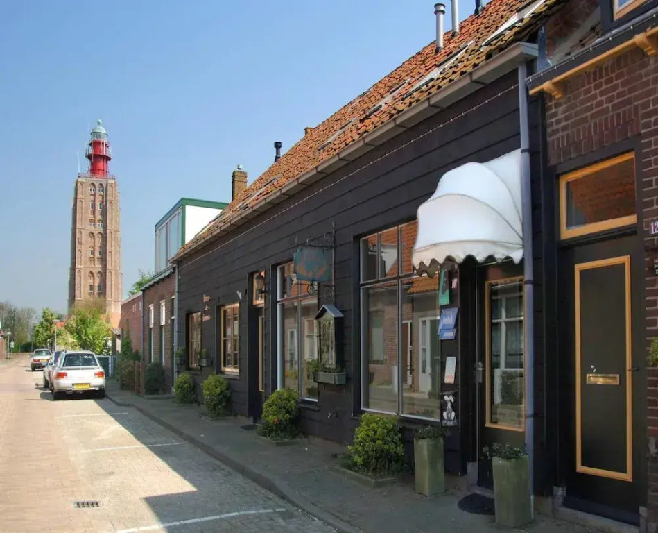 Pet-friendly Escape by the Sea