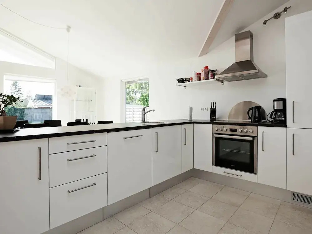 Cozy Holiday Home in Væggerløse With Private Whirlpool - фото 15