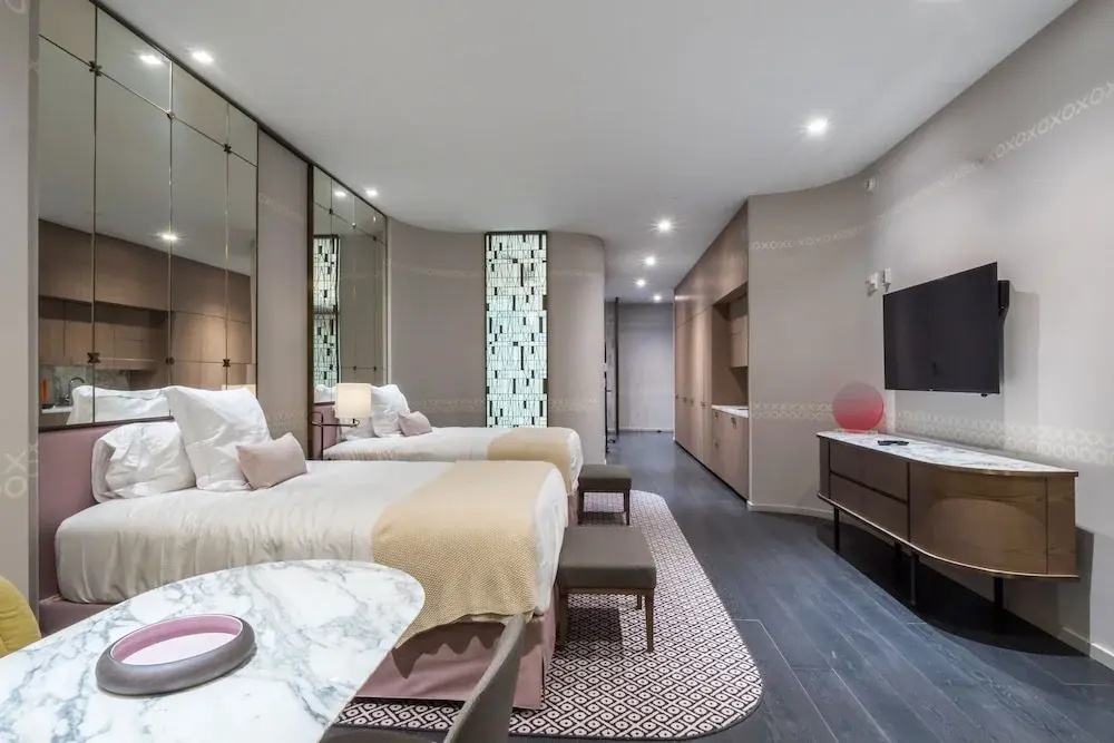 Suites at SLS LUX Brickell managed by CE - 3