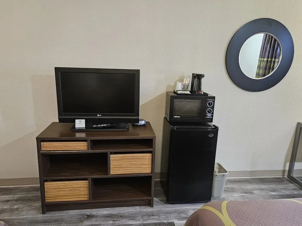 1 Bedroom Suite