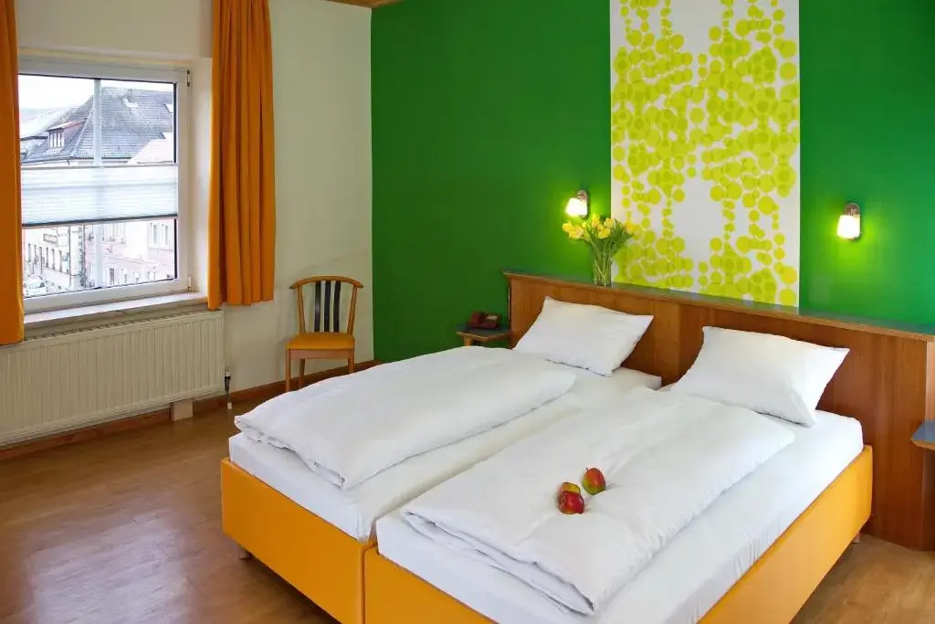 Stadtcafé Hotel Garni - Chambres