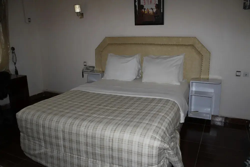 Zambezi Inn Hotel — фото 2