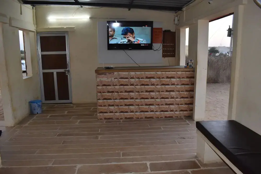 Lobby & Reception