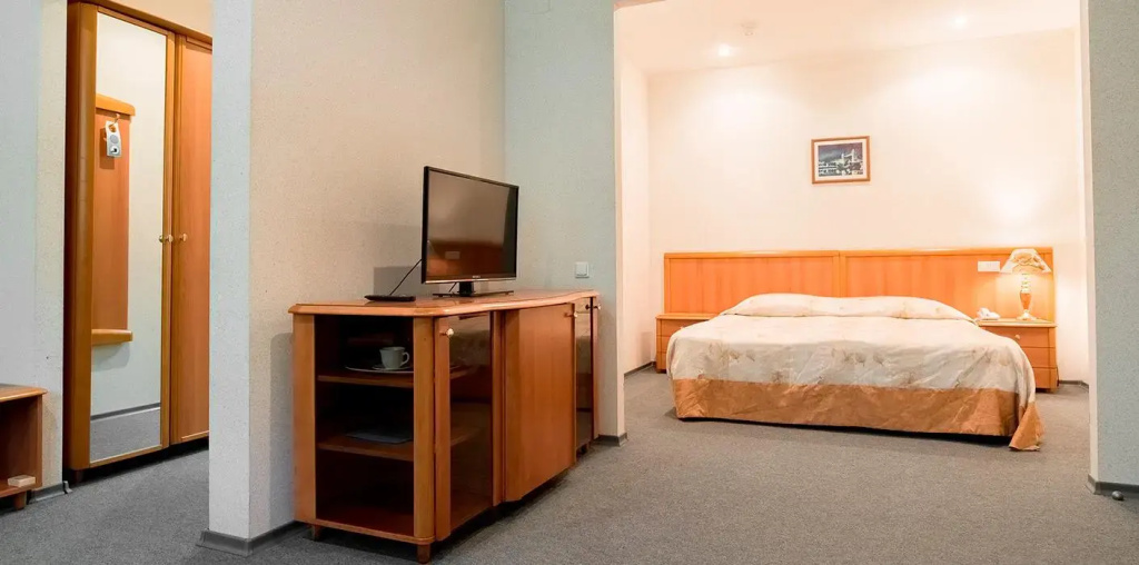 Standard Double room (full double bed)