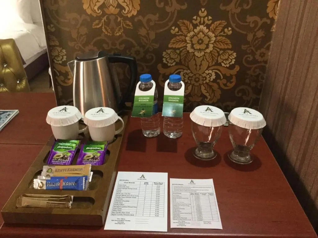 Alrazi Hotel - Chambres