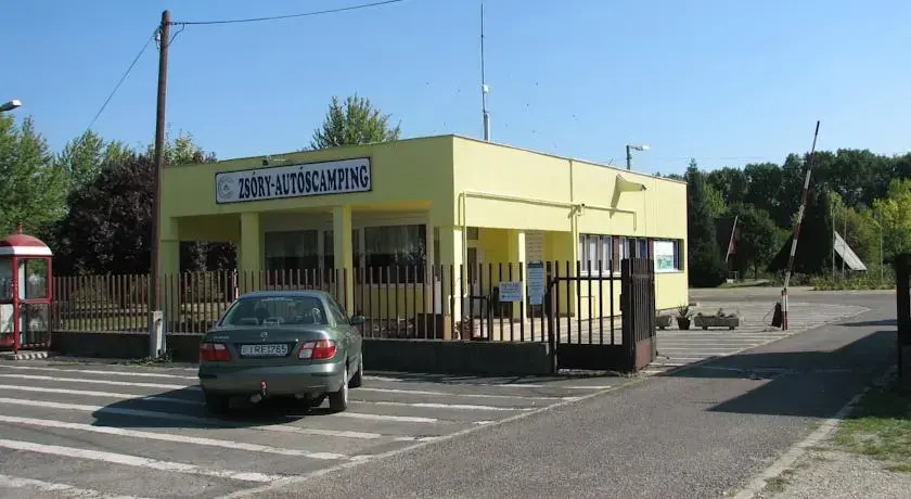 Zsóry Camping és Üdülőházak