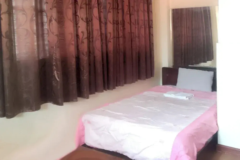 Palompon / Kalanggaman, Liezel's B&B